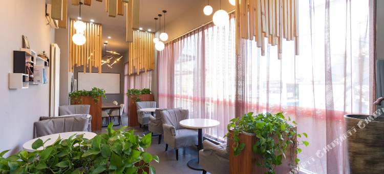 飘HOME杺居酒店(北京国贸大望路地铁站店)图片
