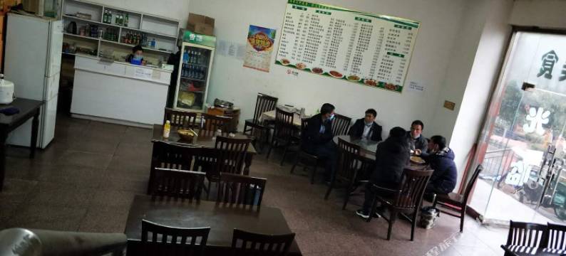 安康鸿业宾馆(安康火车站店)图片