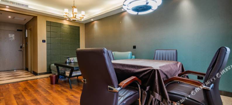 远诚岳庭酒店(兰州砂之船奥特莱斯立达建材城店)图片