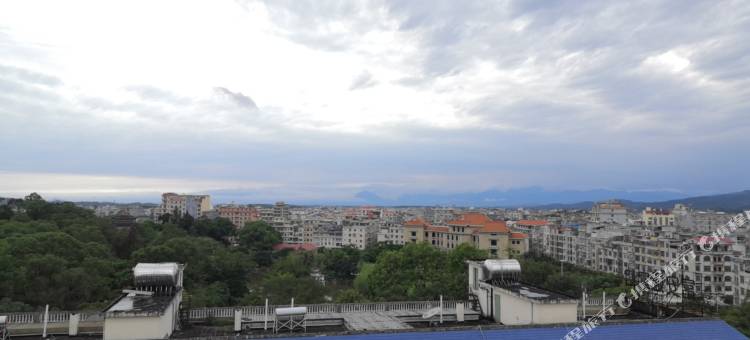 豪泰酒店(东兴国门景区口岸店)图片