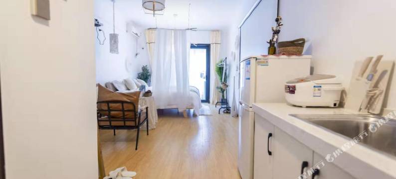 新密浅浅公寓图片