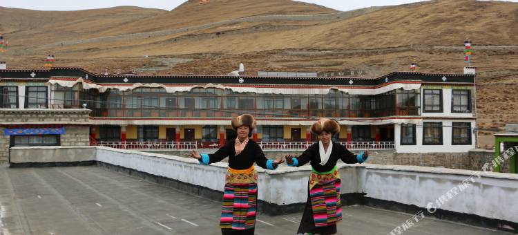 浪卡子羊湖部落家庭旅馆图片