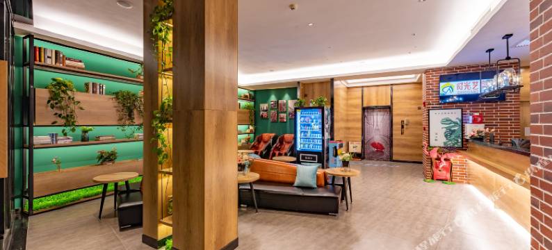 时光艺宿酒店(南宁火车站朝阳广场店)图片