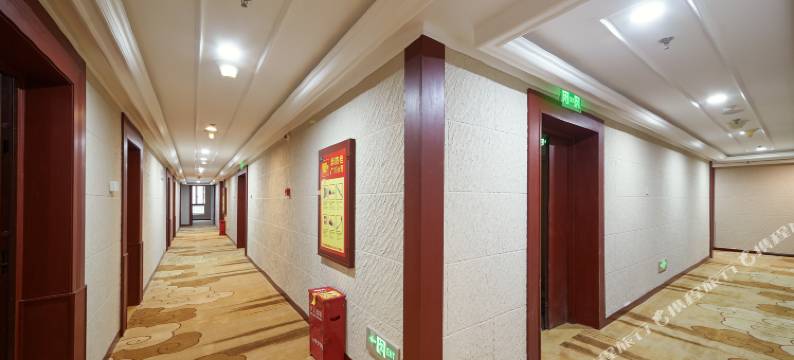 柏城大酒店(麓谷国际工业园长丰地铁站店)图片