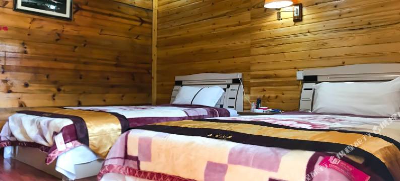 泸沽湖土司山庄图片