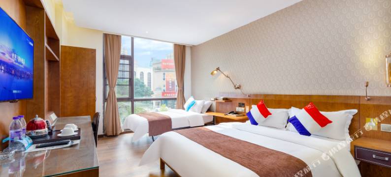 万啡酒店(佛山顺德龙江会展中心店)图片