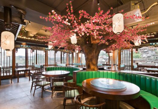 Floral Hotel Furong Town Galaxy Heights Hotel(Wangcun Waterfall Store) Hotel Overview