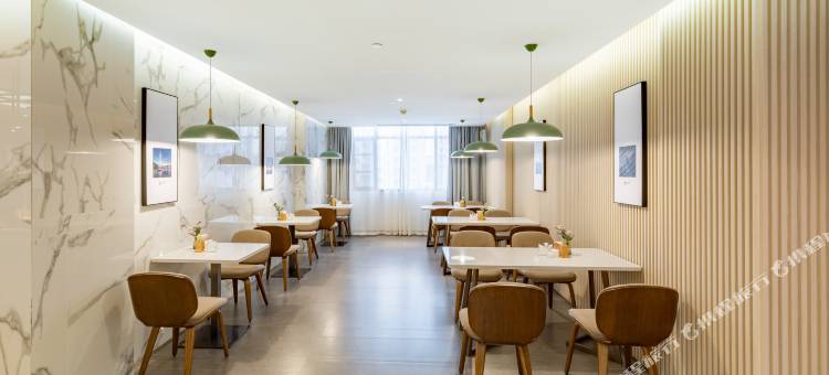 广州花都广场地铁站曙光大道亚朵酒店图片