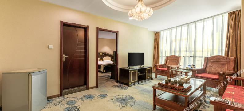 坤逸精品酒店(天水龙园高铁南站店)图片