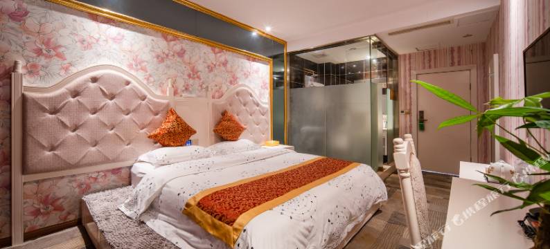 都匀多彩主题酒店图片