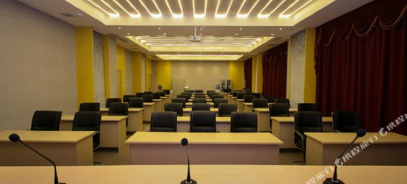 麗凤酒店(广元万达广场店)图片