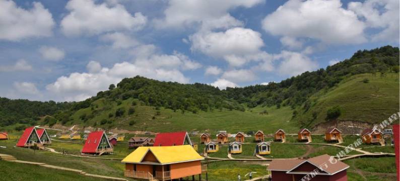 关山草原房车营地图片