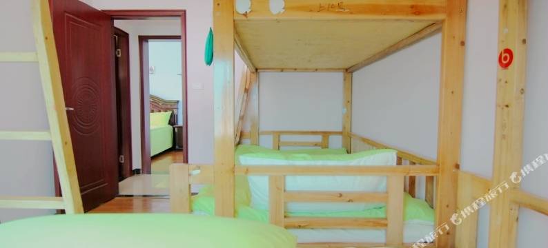 平凡之路青年旅舍(重庆火车北站店)图片