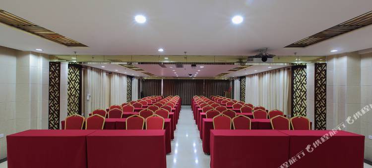 柳州市乾泰大酒店(柳州市第八中学店)图片