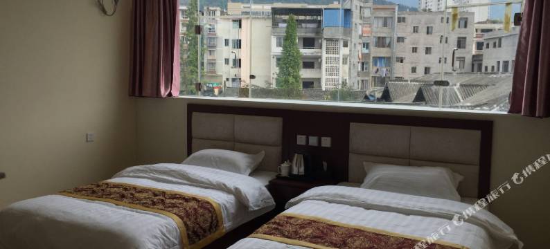 芦山友家快捷酒店图片