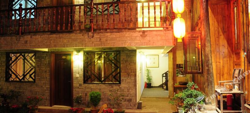 凤凰飘摇摆渡客栈图片