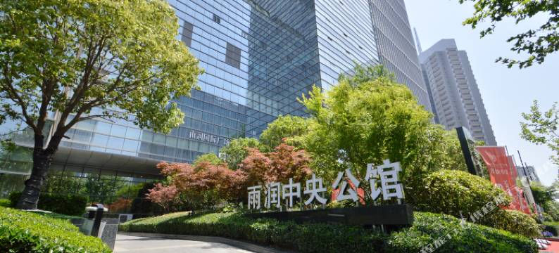 南京奥体主题公馆(河西中央商场店)图片