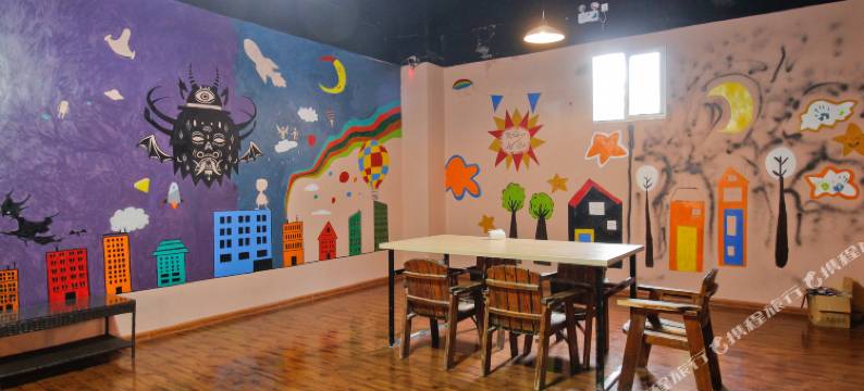 登巴国际连锁客栈(西安钟楼东大街店)图片