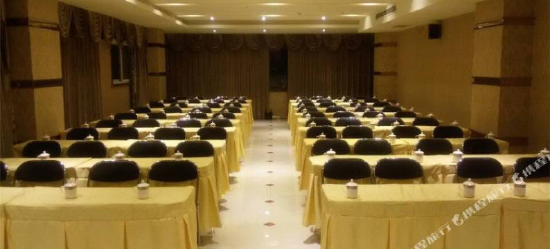 西昌悦荣嘉年大酒店图片