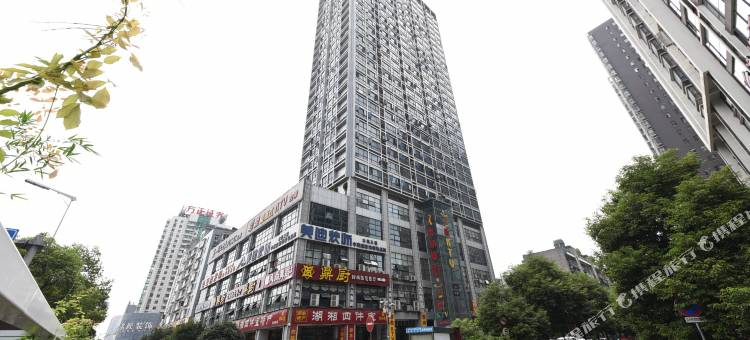 长沙馨港酒店公寓(凯德广场涂家冲地铁站店)图片
