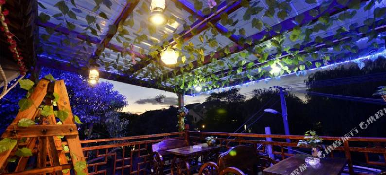 周庄依水望亭精品客栈图片