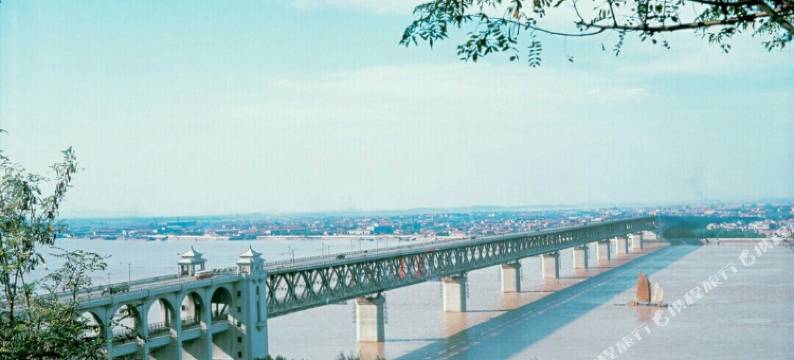 武汉旅途客栈(黄鹤楼户部巷店)图片