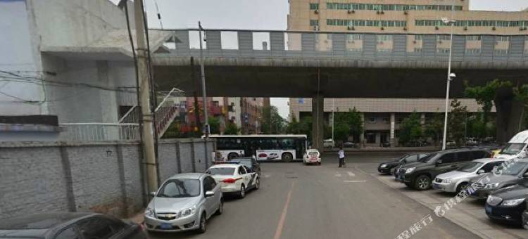 人民大厦酒店(沈阳北站皇姑万象汇店)图片