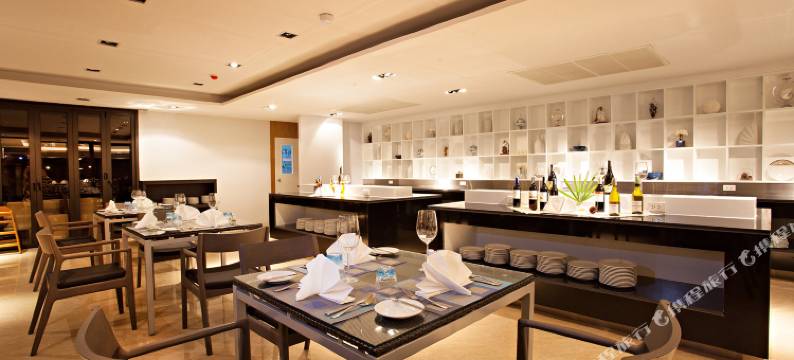 普吉岛魅力度假村(The Charm Resort Phuket)图片