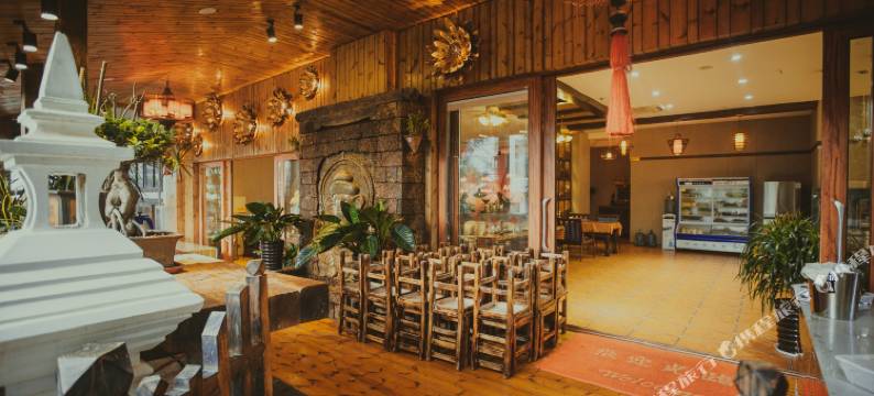 西双版纳沧江暮色望江度假酒店图片