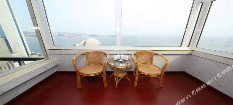 雅海阁大酒店(青岛栈桥火车站店)图片