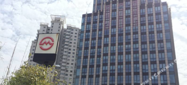 8地铁人民广场外滩公寓(上海大连路店)图片