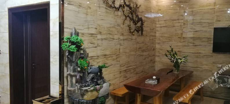 抚仙湖忠茂酒店(禄充风景区店)图片