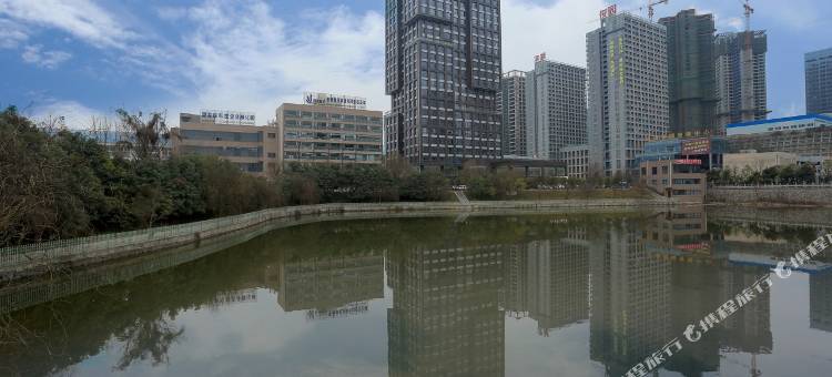IU酒店(贵阳北站世纪城茅台集团会展中心店)图片