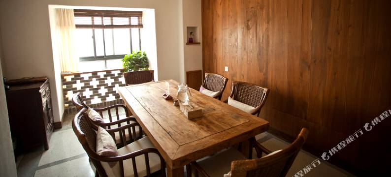 永阳坊艺术酒店(西安高新管委会体育馆地铁站店)图片