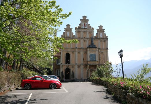 Florance Resort Villa Hotel Overview