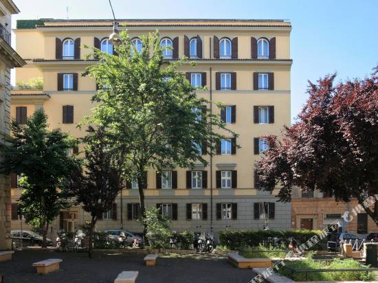 羅馬特里亞諾公寓酒店