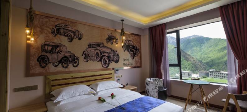 稻城亚丁扎西卓姆酒店图片