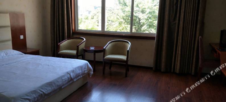 威远四海商务宾馆图片