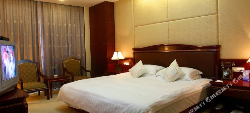 舟山六横岛东鸿大酒店图片