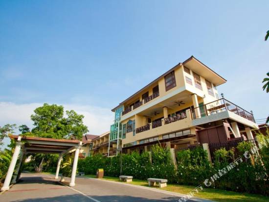 素帆湖別墅酒店