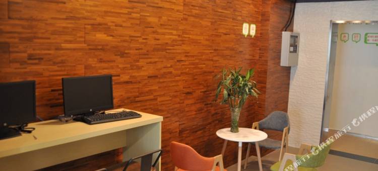 轻住酒店·嗨友优选(长途汽车总站店)图片