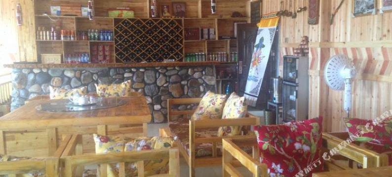 共和卓巴仓文化主题酒店图片