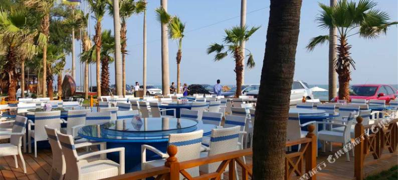 东兴海迎门梦幻宾馆图片