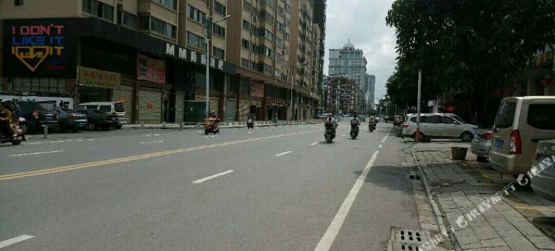 来宾保利花园酒店(来宾站百悦商业广场店)图片