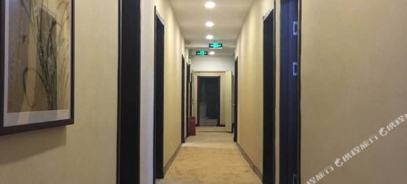 轻住·中原宾馆(大连火车站友好广场地铁站店)图片