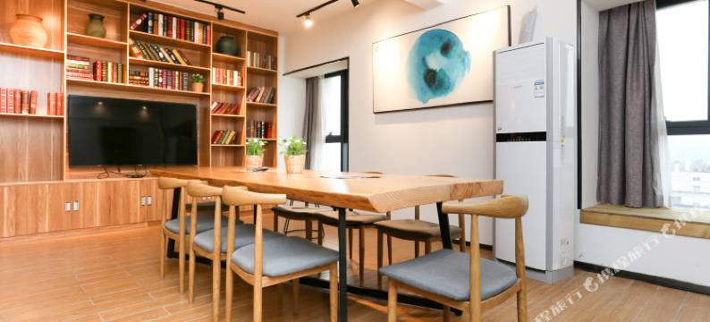 重庆梧桐精品酒店(西南政法大学渝北校区店)图片