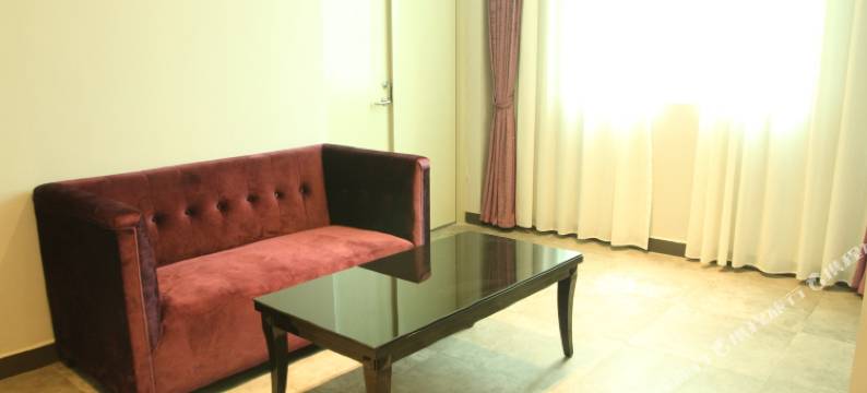 中山梵珀酒店(博览中心店)图片