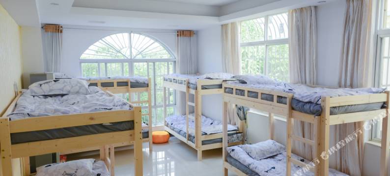 馋眠青年旅舍(北海高铁站店)图片