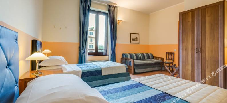 多莫斯凯梅塔娜酒店(Domus Carmelitana Rome)图片