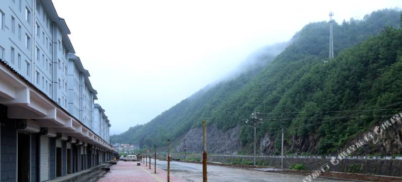 栾川城筑洢水源宾馆图片